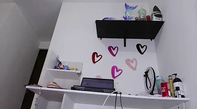 Snapshot of ari_sexy1 chatting on January 31, 2025, 1:01 am ari sexy1 online show from January 31, 2025, 1:01 am