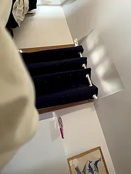 la chiennete online show from October 12, 2025, 8:35 am