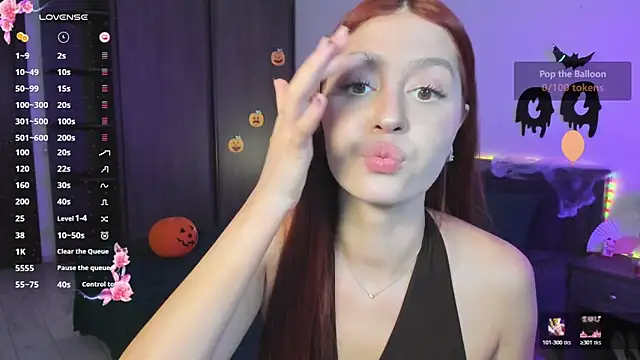 Snapshot of EleanorePeach chatting on November 4, 2025, 12:04 pm EleanorePeach online show from November 4, 2025, 12:04 pm