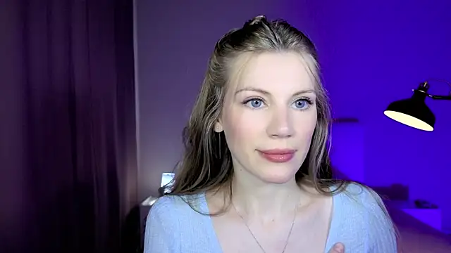 Snapshot of Lilianna_Just chatting on July 6, 2026, 10:34 am Lilianna Just online show from July 6, 2026, 10:34 am
