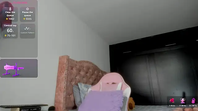 Snapshot of Layla_Sia chatting on February 5, 2026, 4:44 pm Layla Sia online show from February 5, 2026, 4:44 pm