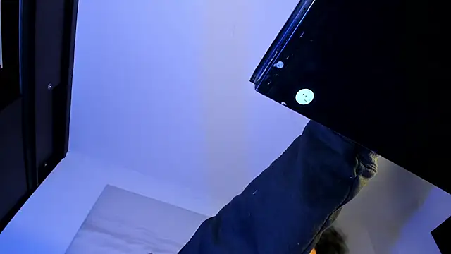 Apotheosis01 online show from September 21, 2025, 9:16 pm