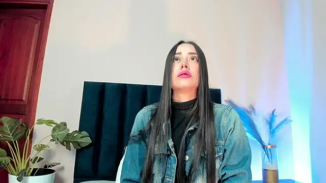 NoraDasilva online show from January 10, 2026, 11:53 pm