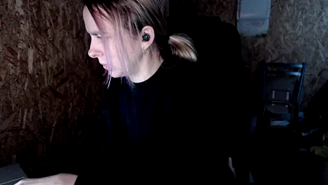 Snapshot of las_sweet chatting on December 22, 2025, 10:34 am las sweet online show from December 22, 2025, 10:34 am