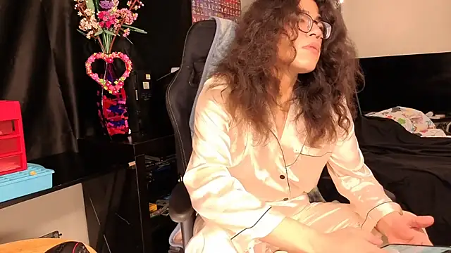 ShinyCherub online show from March 13, 2025, 12:16 am