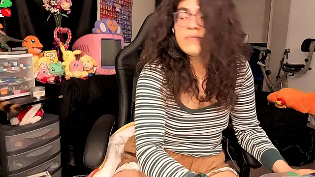 ShinyCherub online show from October 17, 2025, 10:29 am