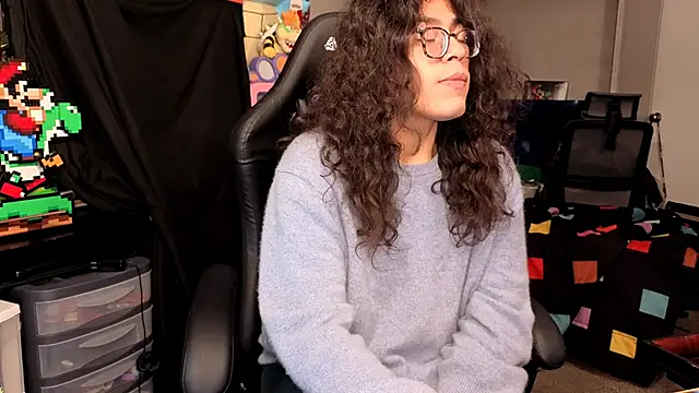 ShinyCherub online show from November 16, 2025, 3:23 am