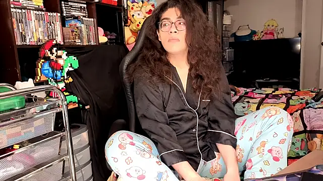 ShinyCherub online show from April 14, 2026, 9:59 am