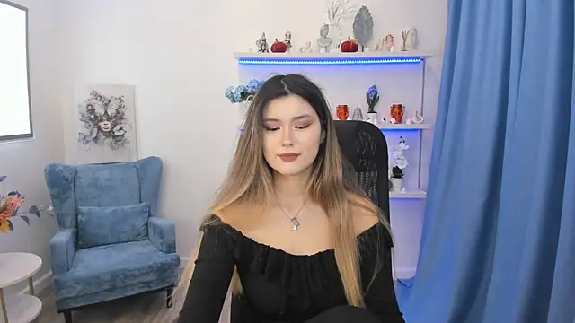 Snapshot of AnneTLi chatting on October 29, 2025, 3:20 am AnneTLi online show from October 29, 2025, 3:20 am