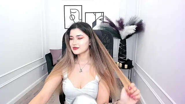 Snapshot of AnneTLi chatting on November 8, 2025, 3:29 am AnneTLi online show from November 8, 2025, 3:29 am