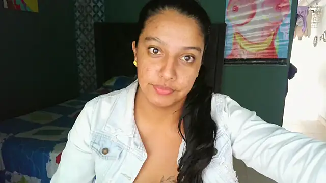 almaswan1 online show from October 30, 2025, 4:52 pm