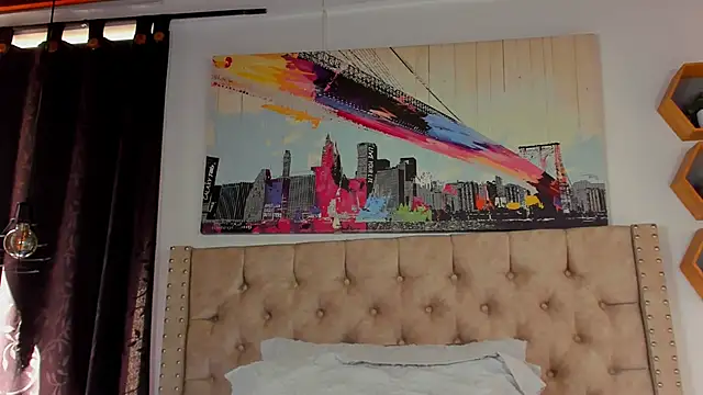 KeryHillson online show from January 20, 2025, 4:12 pm