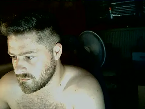 Snapshot of berisha_bezo chatting on June 30, 2026, 9:21 am berisha bezo online show from June 30, 2026, 9:21 am