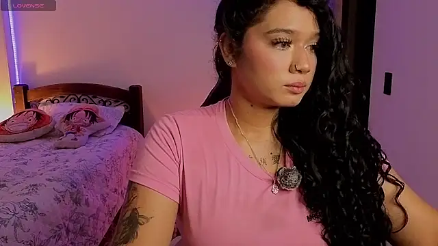 Snapshot of alexxandra_ferri_ chatting on May 29, 2026, 6:00 am alexxandra ferri online show from May 29, 2026, 6:00 am