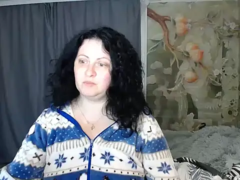 Snapshot of Lillian2 chatting on November 4, 2025, 10:53 pm Lillian2 online show from November 4, 2025, 10:53 pm