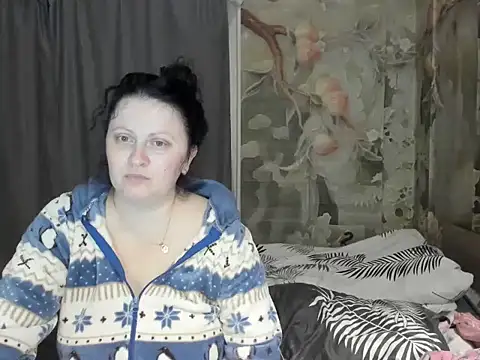 Snapshot of Lillian2 chatting on November 14, 2025, 12:53 am Lillian2 online show from November 14, 2025, 12:53 am