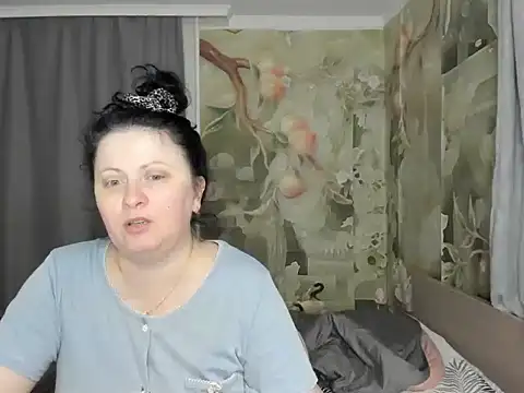 Lillian2 online show from February 1, 2026, 7:34 pm