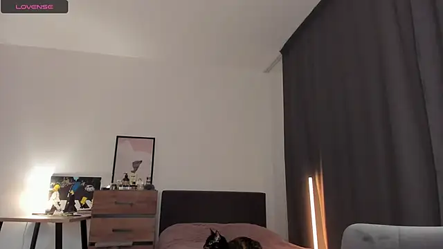 Snapshot of Alice_Dias chatting on February 11, 2025, 5:29 pm Alice Dias online show from February 11, 2025, 5:29 pm