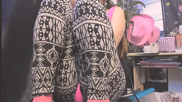 MYFAVOURITESTRAGER online show from January 20, 2025, 4:54 am