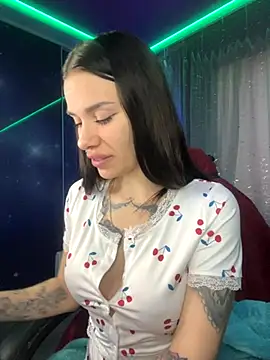 Snapshot of Queen_of_pain chatting on November 25, 2025, 5:40 am Queen of pain online show from November 25, 2025, 5:40 am