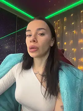 Snapshot of Queen_of_pain chatting on December 16, 2025, 6:29 am Queen of pain online show from December 16, 2025, 6:29 am