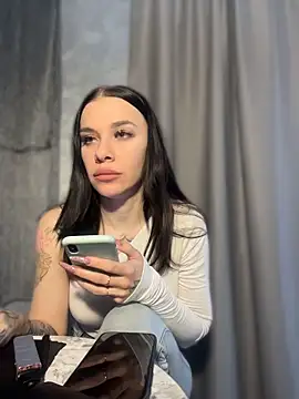 Queen of pain online show from April 12, 2026, 6:07 am