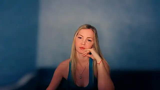 Snapshot of iam_Venus chatting on April 20, 2026, 5:05 pm iam Venus online show from April 20, 2026, 5:05 pm