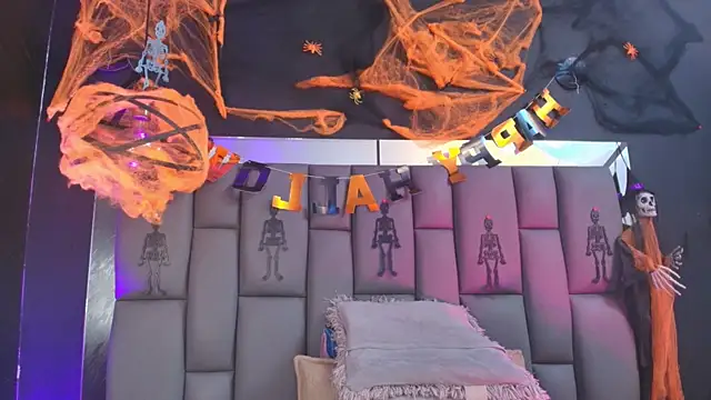  MiaBrown  online show from October 30, 2025, 12:06 pm