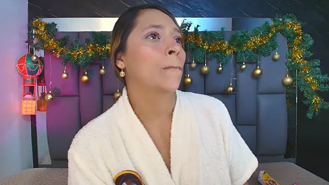  MiaBrown  online show from December 16, 2025, 12:10 pm