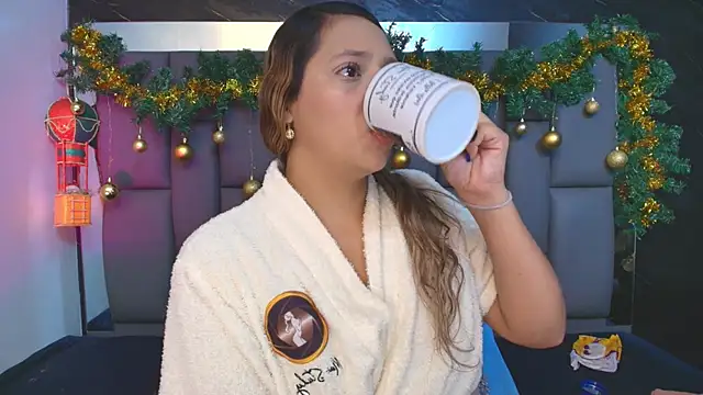  MiaBrown  online show from December 17, 2025, 12:11 pm