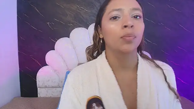 Snapshot of _MiaBrown_ chatting on June 9, 2026, 12:06 pm MiaBrown online show from June 9, 2026, 12:06 pm