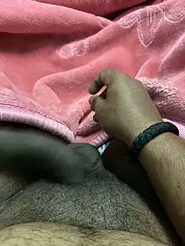 Snapshot of Honeydick7 chatting on January 22, 2025, 5:28 pm Honeydick7 online show from January 22, 2025, 5:28 pm