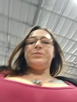 Snapshot of angelbaby1998 chatting on January 8, 2026, 5:48 pm angelbaby1998 online show from January 8, 2026, 5:48 pm