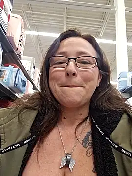 Snapshot of angelbaby1998 chatting on January 13, 2026, 7:30 pm angelbaby1998 online show from January 13, 2026, 7:30 pm