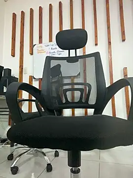 Nicollemays online show from March 14, 2025, 12:07 pm