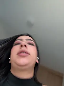 Snapshot of Nicollemays chatting on May 7, 2026, 2:11 pm Nicollemays online show from May 7, 2026, 2:11 pm