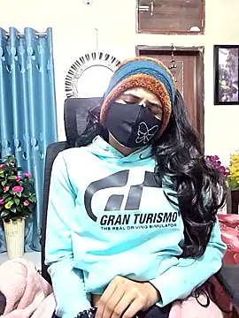 Snapshot of Suvosri chatting on January 5, 2026, 6:11 pm Suvosri online show from January 5, 2026, 6:11 pm