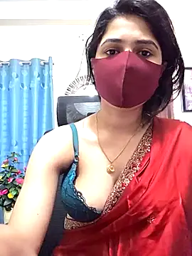 Snapshot of Suvosri chatting on January 13, 2026, 7:46 am Suvosri online show from January 13, 2026, 7:46 am