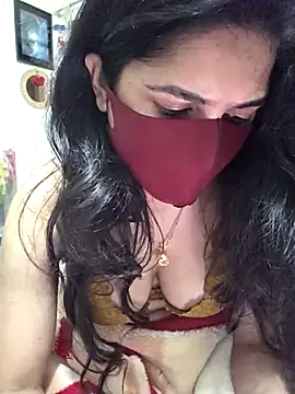 Snapshot of Suvosri chatting on January 15, 2026, 7:50 pm Suvosri online show from January 15, 2026, 7:50 pm