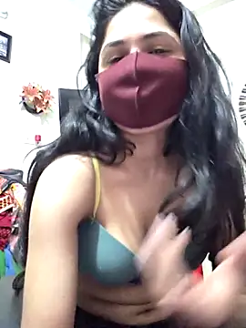 Snapshot of Suvosri chatting on February 27, 2026, 3:45 pm Suvosri online show from February 27, 2026, 3:45 pm