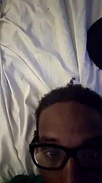 Snapshot of Z3US_UP_1 chatting on September 16, 2025, 11:11 am Z3US UP 1 online show from September 16, 2025, 11:11 am