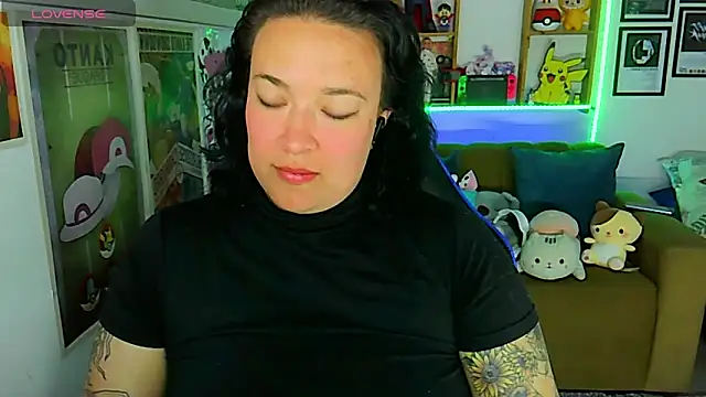 IamZaylu online show from September 13, 2025, 3:28 am