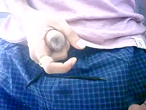 Snapshot of mrose8080 chatting on November 4, 2025, 9:25 pm mrose8080 online show from November 4, 2025, 9:25 pm