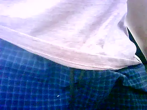 Snapshot of mrose8080 chatting on November 21, 2025, 6:39 pm mrose8080 online show from November 21, 2025, 6:39 pm