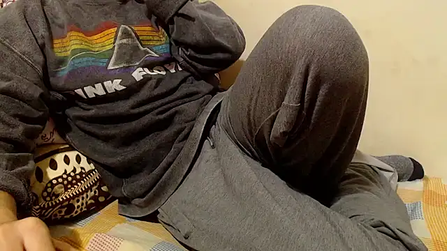 Alexdelarge323 online show from November 26, 2025, 10:38 am