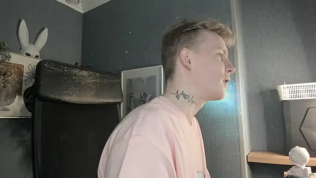 AlexxSweet online show from April 11, 2026, 5:45 am