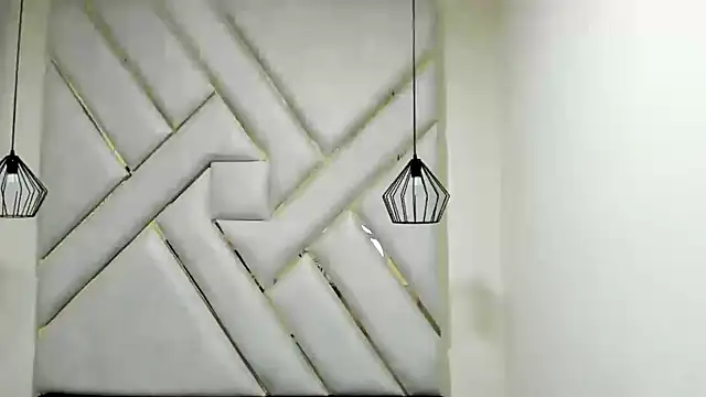 nalalye cruzz  online show from February 28, 2025, 3:04 am