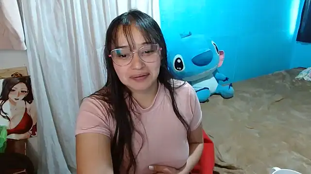 Snapshot of clarisse69 chatting on December 13, 2024, 9:20 pm clarisse69 online show from December 13, 2024, 9:20 pm