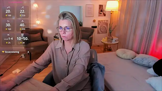 Snapshot of Annie_Light chatting on March 5, 2026, 6:42 am Annie Light online show from March 5, 2026, 6:42 am