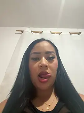 Snapshot of Luisa_Fernandaa chatting on February 4, 2026, 11:31 pm Luisa Fernandaa online show from February 4, 2026, 11:31 pm